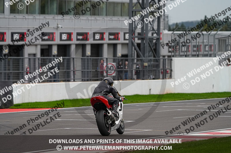 donington no limits trackday;donington park photographs;donington trackday photographs;no limits trackdays;peter wileman photography;trackday digital images;trackday photos